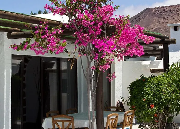 Kamezi Boutique Villa