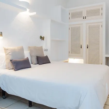 Kamezi Boutique Villa *