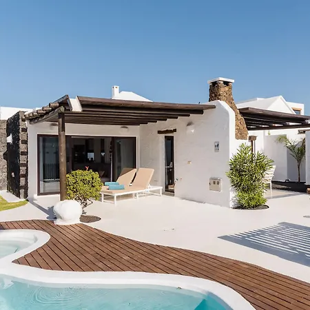 Kamezi Boutique * פלאיה בלנקה