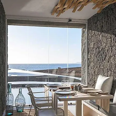 Villa Kamezi Boutique *