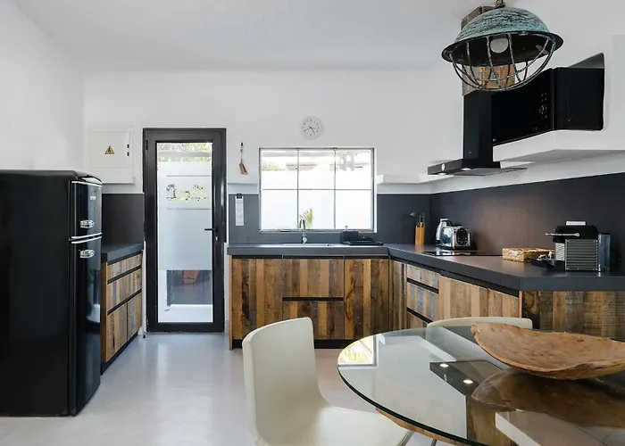 Villa Kamezí Boutique *