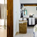 Kamezi Boutique * פלאיה בלנקה