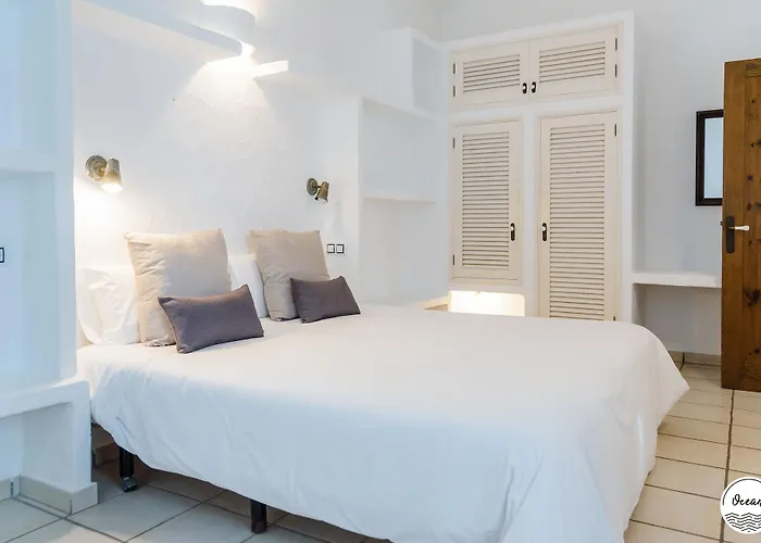 Kamezi Boutique Villa *